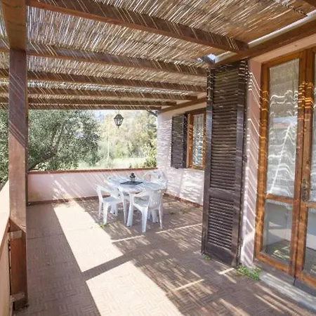 Casa Di Andrea & Francesca Lacona